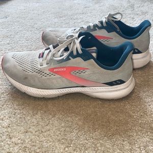 Size 8.5 Brooks Women's Launch 8 Ice Flow/Navy/Pink Running Shoes